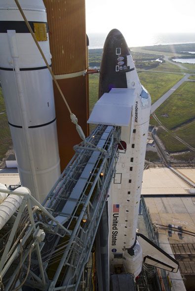 Space shuttle Endeavour's final path to the pad