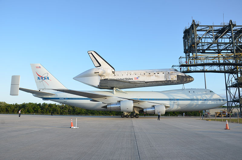 Space shuttle Discovery mated to jumbo jet for ride to Smithsonian