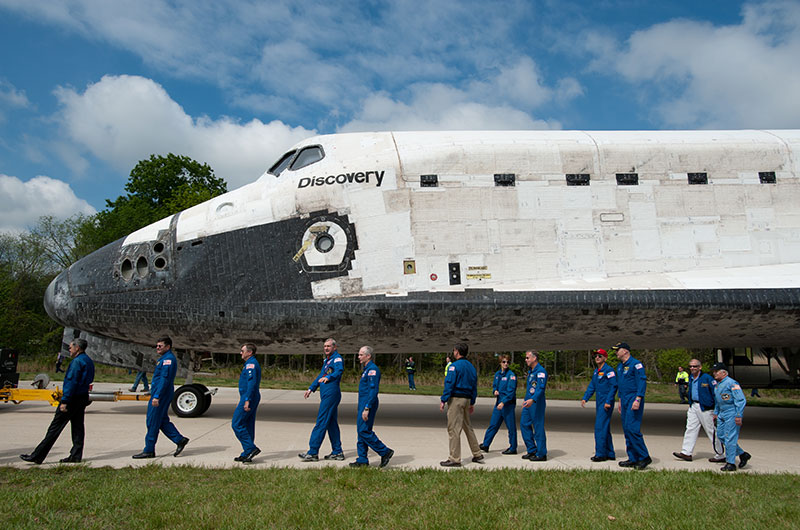 Final wheels stop: Space shuttle Discovery enters the Smithsonian