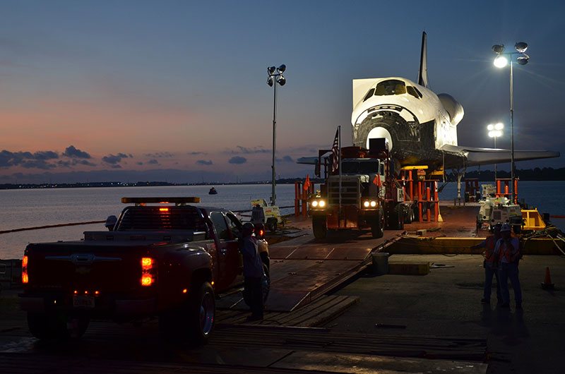 Sunday drive: Space shuttle replica's road trip to Space Center Houston