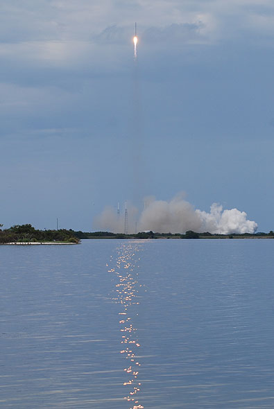 Inaugural SpaceX Falcon 9 soars into orbit