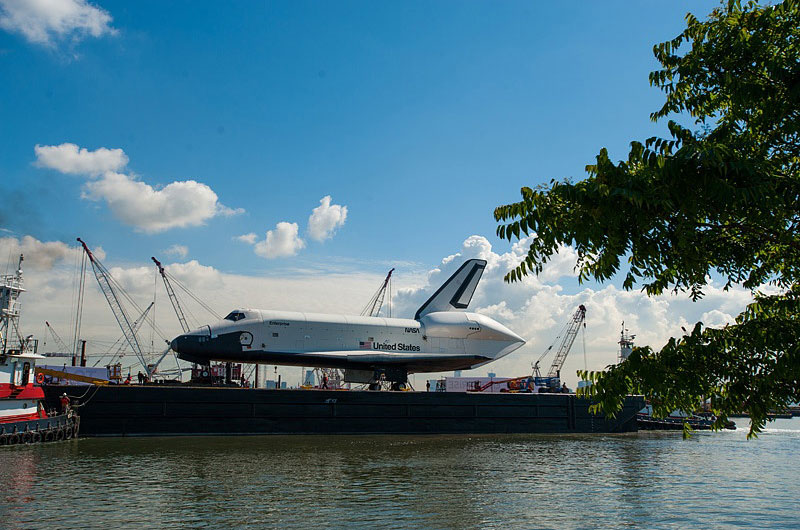 Space shuttle at sea: Enterprise sails for NYC's Intrepid, via New Jersey