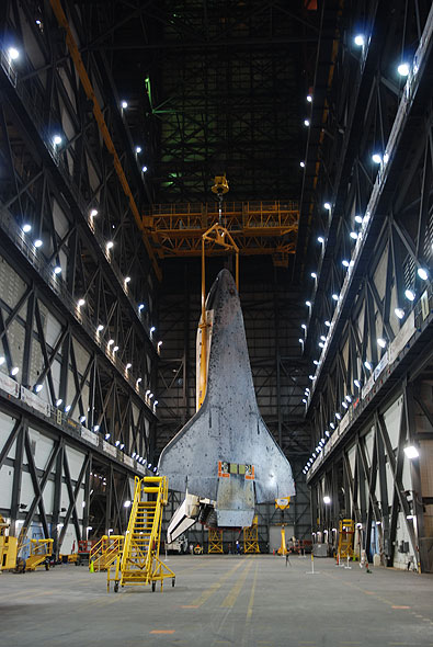 Shuttle Discovery mated with its final boosters and tank