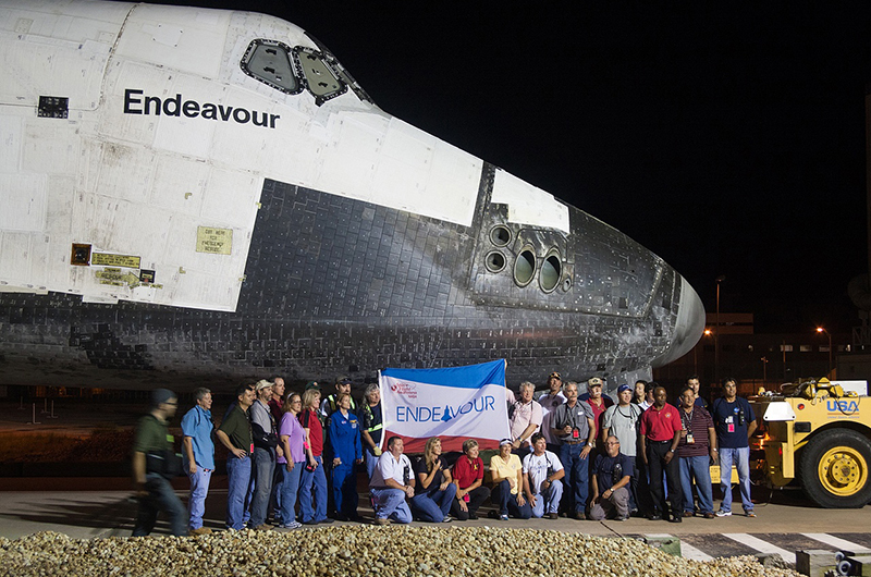 Space shuttle Endeavour mounted on 747 jet for final flight to L.A.