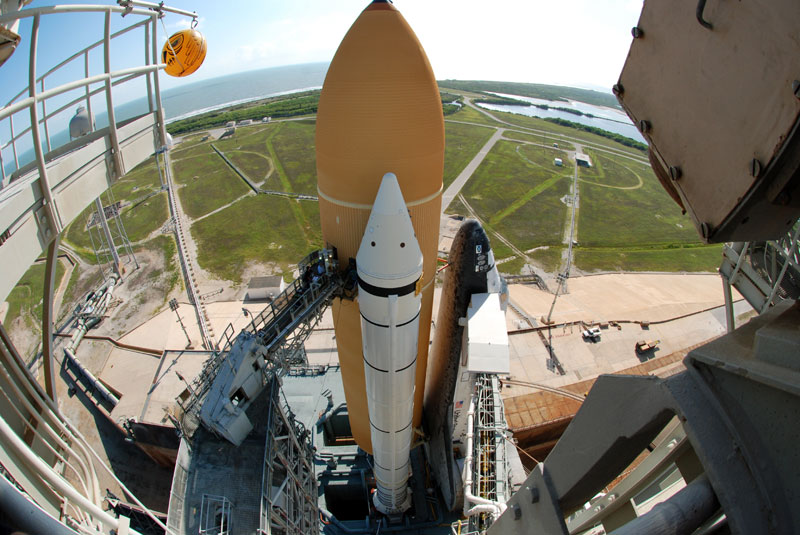 On the launch pad with space shuttle Discovery