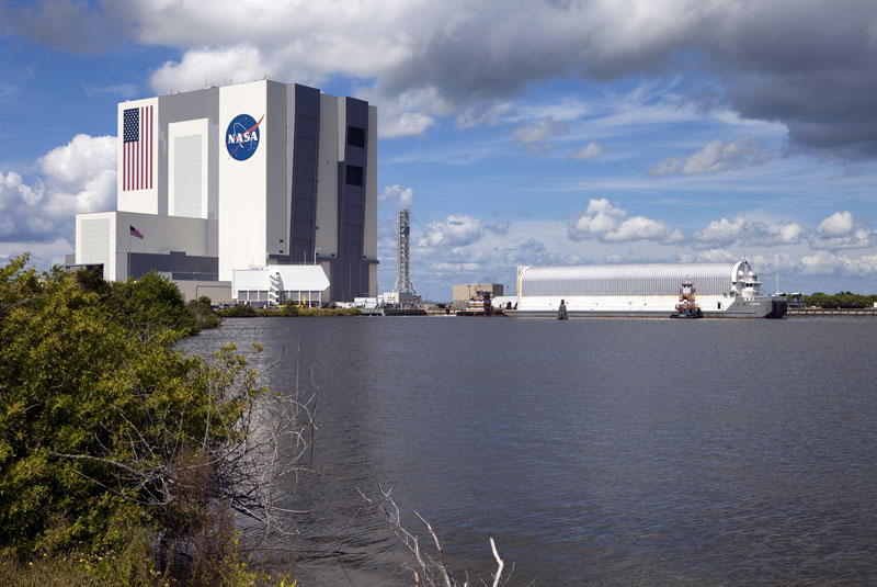 Space shuttle's final fuel tank arrives at launch site