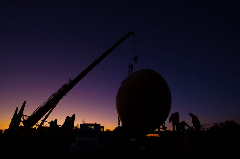 NASA's Fla. visitor center clearing way for Atlantis arrival